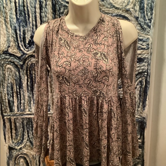 American Eagle Babydoll statement back bell sleeve - Picture 10 of 11